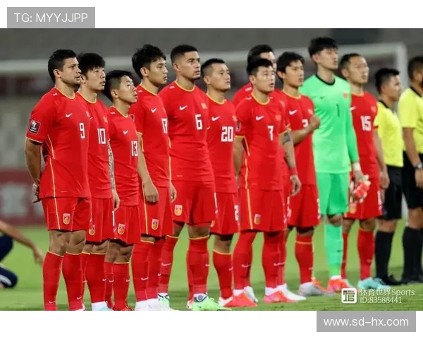 国足奋力鏖战九十分钟终获胜利再燃球迷激情展现拼搏精神 国足奋力鏖战九十分钟终获胜利再燃球迷激情展现拼搏精神