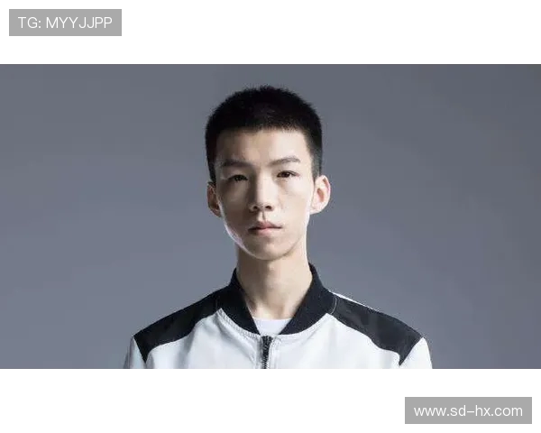 FPX在挑战者杯中的耐力表现分析与战术探讨