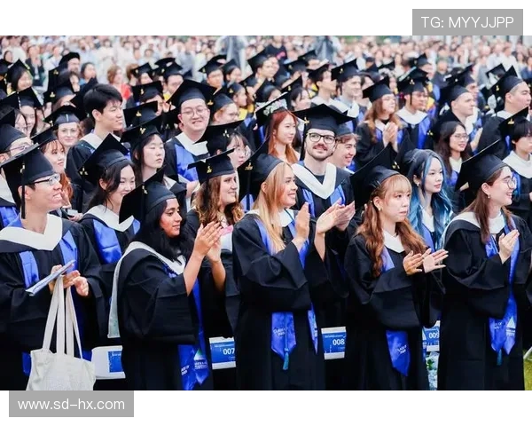 杜克大学与北卡罗来纳大学的经典对决回顾与分析